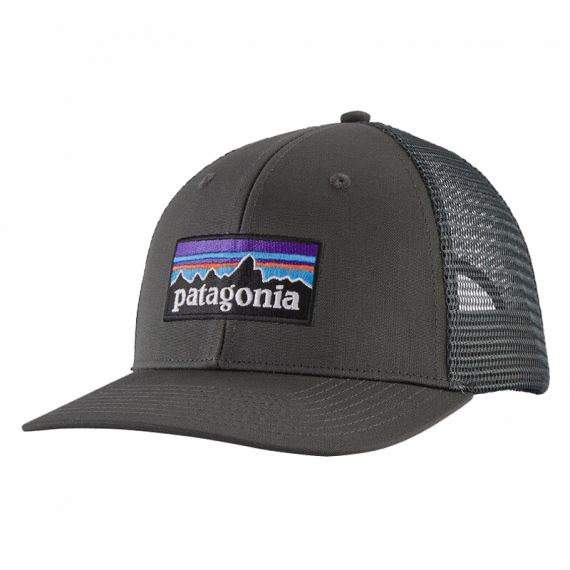 Patagonia P-6 Logo Trucker Hat Forge Grey i gruppen Kläder & Skor / Kepsar & Huvudbonader / Kepsar / Truckerkepsar hos Fishline (38289-FGE-ALL)