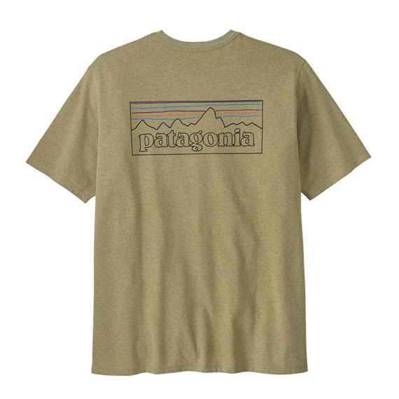 Patagonia M\'s P-6 Logo Responsibili-Tee POGM i gruppen Kläder & Skor / Kläder / T-shirts hos Fishline (38504-POGM-Lr)