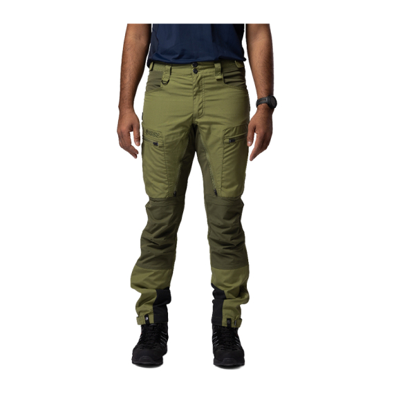 Beyond Nordic BN004 M\'s Outdoor Pants Woodland Green i gruppen Kläder & Skor / Kläder / Byxor / Friluftsbyxor hos Fishline (BN004-M-GREEN-Lr)
