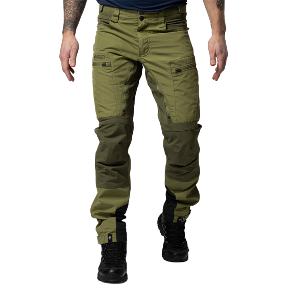 Beyond Nordic BN004 M\'s Outdoor Pants Woodland Green i gruppen Kläder & Skor / Kläder / Byxor / Friluftsbyxor hos Fishline (BN004-M-GREEN-Lr)