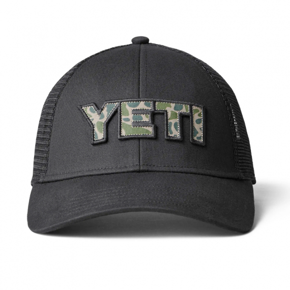 Yeti Camo Logo Badge Low Pro Trucker Hat Black i gruppen Kläder & Skor / Kepsar & Huvudbonader / Kepsar / Truckerkepsar hos Fishline (H005B)