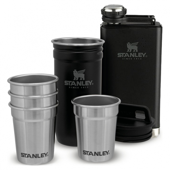 Stanley The Pre-Party Shotglass + Flask Set - Matte Black i gruppen Outdoor / Friluftskök & Redskap / Koppar & Muggar / Koppar hos Fishline (ST1001883035)