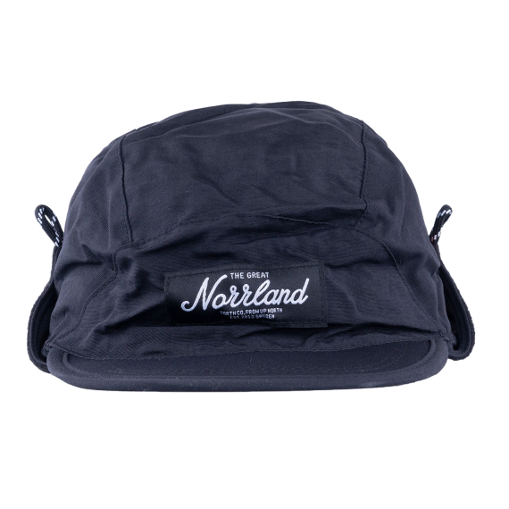 SQRTN Kiruna Cap Black i gruppen Kläder & Skor / Kepsar & Huvudbonader / Kepsar / Öronlappskepsar hos Fishline (WCAP-001-OSFA)